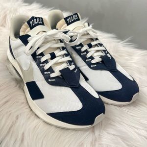 Nike air tennis shoes
